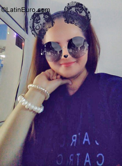 Date this foxy Honduras girl Gloria from Choluteca HN2670