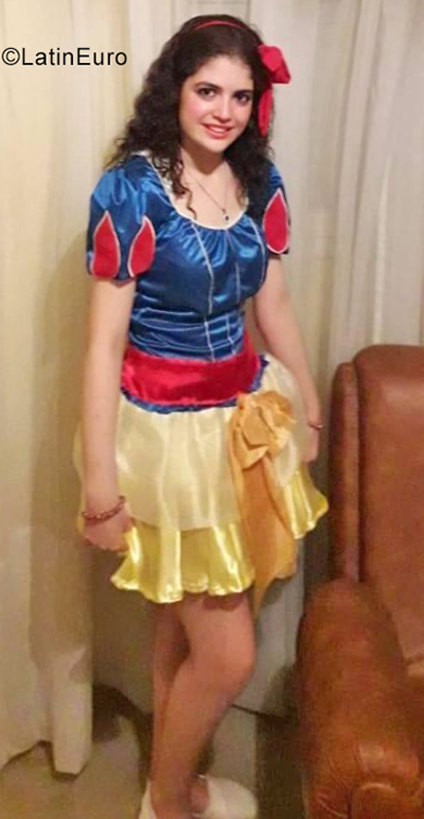 Date this charming Argentina girl Melany from Pergamino AR202