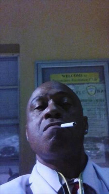 Date this nice looking Bermuda man Gundo from Bermuda BM39