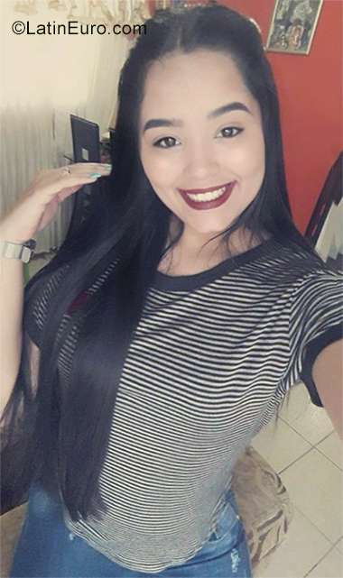 Date this athletic Venezuela girl Gisel from Cabimas VE2513