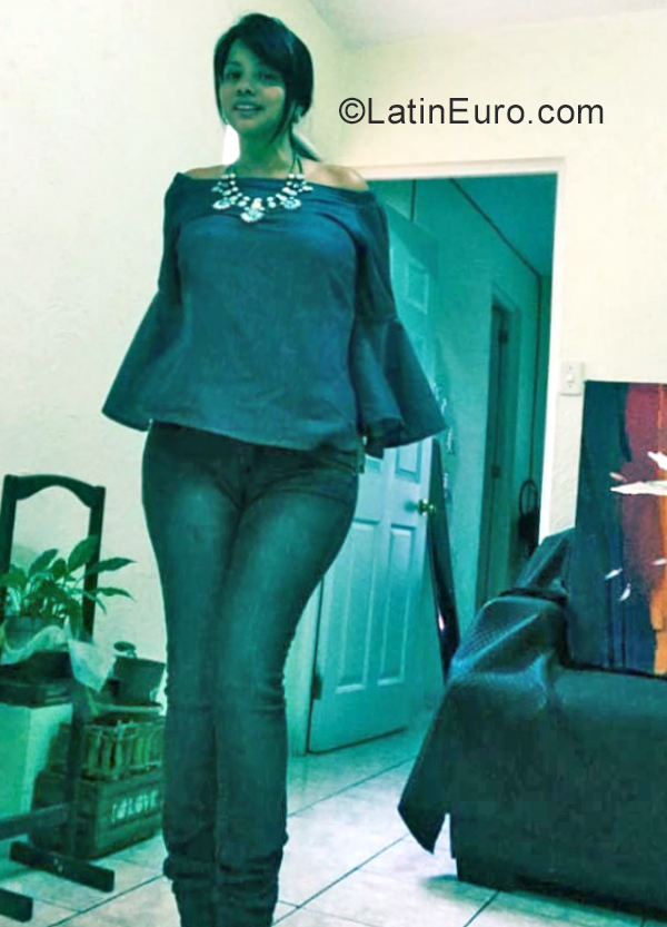 Date this passionate Guatemala girl Thyna from Guatemala City GT108