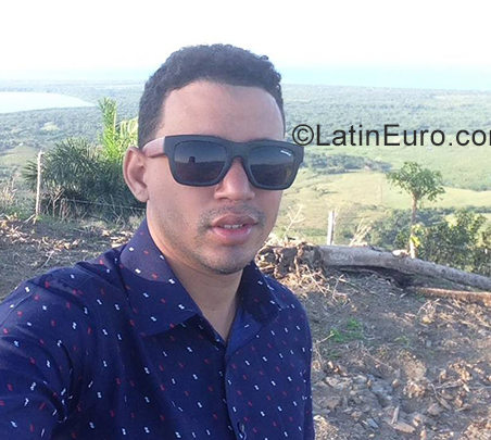 Date this sensual Dominican Republic man Steven from Santo Domingo DO35454