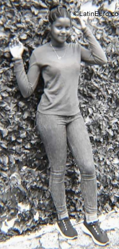 Date this charming Dominican Republic girl Yorlanis from Santo Domingo DO35621