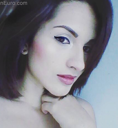 Date this pretty Colombia girl Valeria from Medellin CO25905