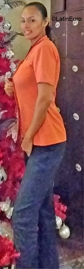 Date this hard body Venezuela girl Yanet from Caracas VE2614