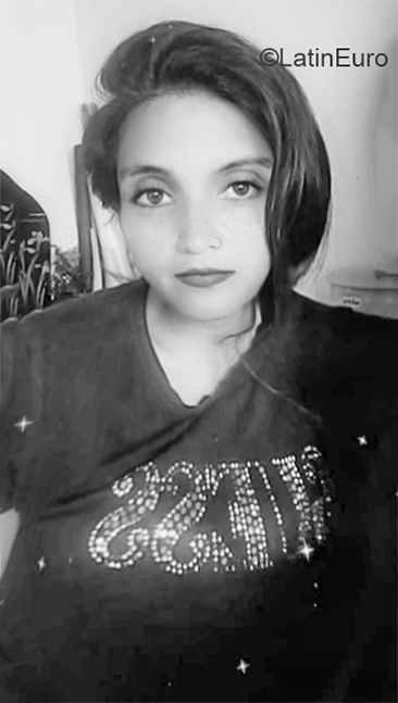 Date this hard body Colombia girl Electra from Bogota CO25918