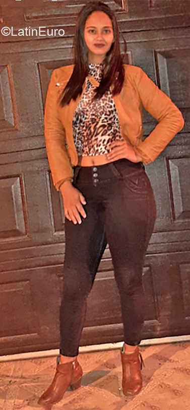 Date this nice looking Costa Rica girl Amanda from Heredia CR374