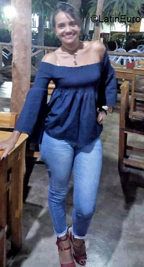 Date this beautiful Colombia girl Pati from Santa Marta CO25940