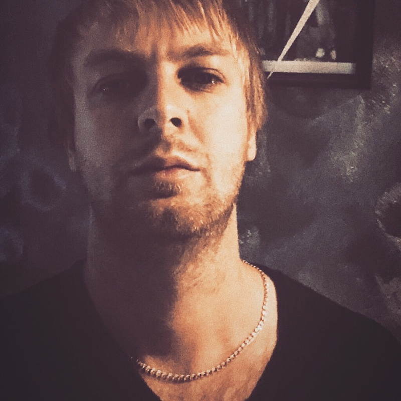 Date this hot Russia man Vov from Moscow RU79