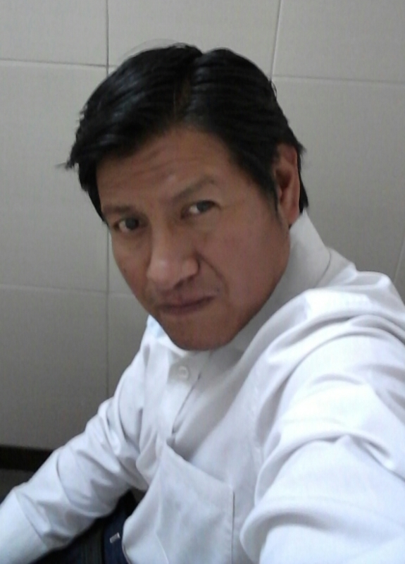 Date this tall Ecuador man Hector13 from Quito EC373