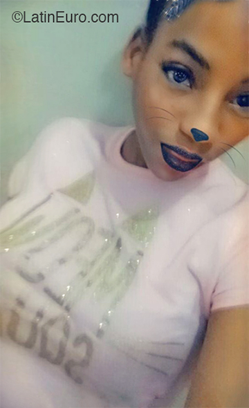 Date this delightful Dominican Republic girl Ruth from Santo Domingo DO36087