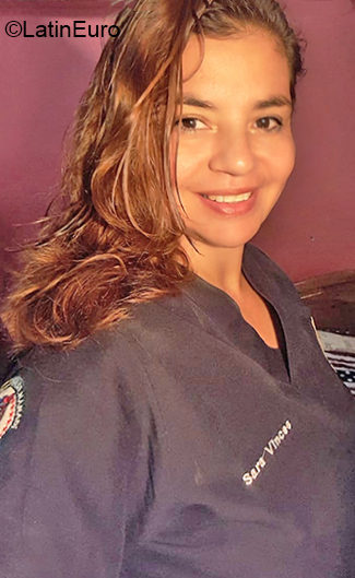 Date this nice looking Ecuador girl Sara from Portoviejo EC376