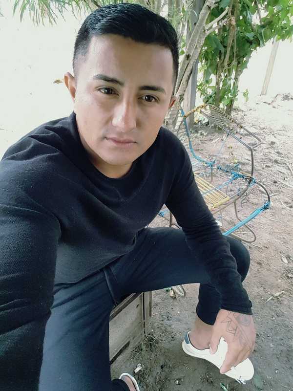 Date this athletic Honduras man Josse from Yoro HN2710