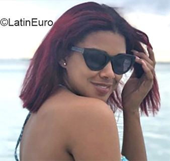 Date this stunning Dominican Republic girl Yiberlyn from La Vega DO36214