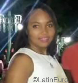 Date this tall Dominican Republic girl Alejandra from San pedro de macoris DO36290