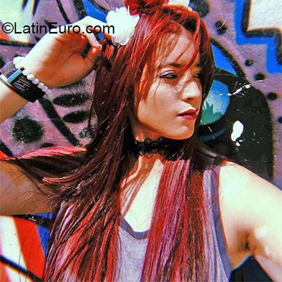 Date this funny Colombia girl Manuela from Manizales CO26179