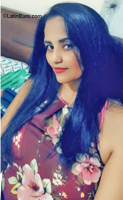 Date this delightful Dominican Republic girl Jacqueline from Santiago DO36386