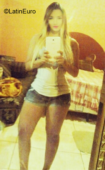 Date this cute Spain girl Mabeline from Valencia ES476