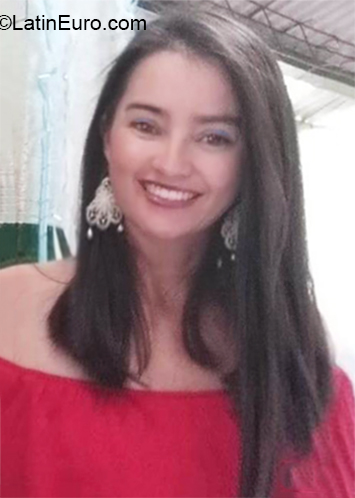 Date this athletic Colombia girl Daniela from Pitalito CO26672