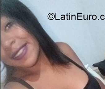 Date this voluptuous Brazil girl Iara from Teresopolis BR10956