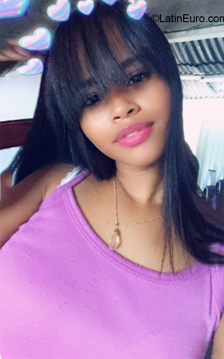 Date this hot Dominican Republic girl Lenita from Santiago DO36593