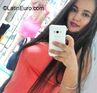 Date this delightful Colombia girl Maria from Cali CO26299