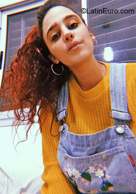 Date this hard body Argentina girl Laura from Buenos Aires AR264