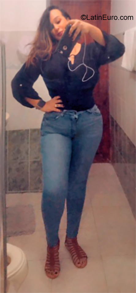 Date this pretty Dominican Republic girl ANNY from Santiago DO36682