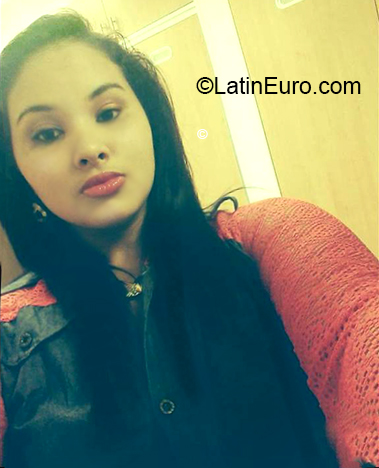Date this beautiful Venezuela girl Andreina from Venezuela VE2817
