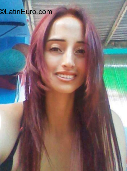 Date this sultry Colombia girl Melissa from Bogota CO26365