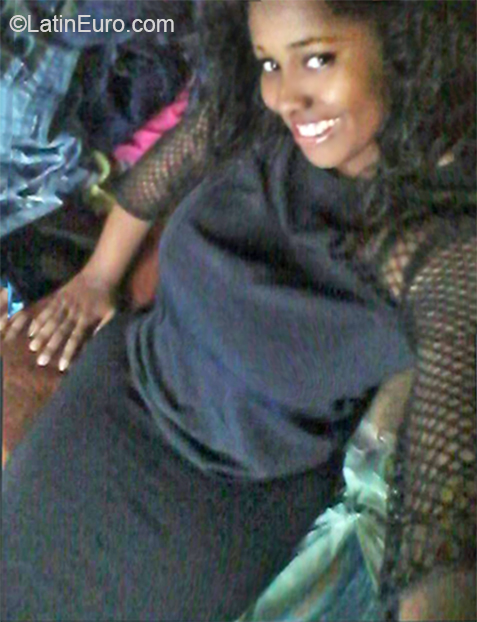 Date this hard body Dominican Republic girl Marle from Santo Domingo DO36754