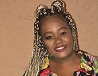 Date this happy Colombia girl Laura from Barranquilla CO26369