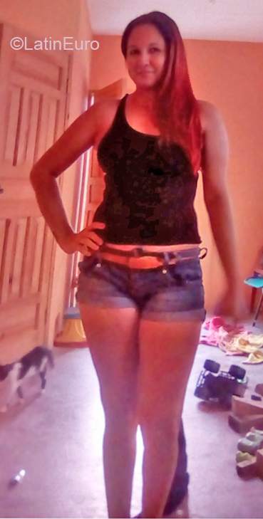 Date this good-looking Honduras girl Keila from Puerto Cortes HN2731