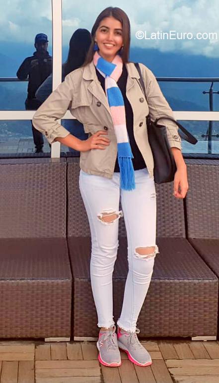 Date this hot Venezuela girl Andrea from San Cristobal VE2857