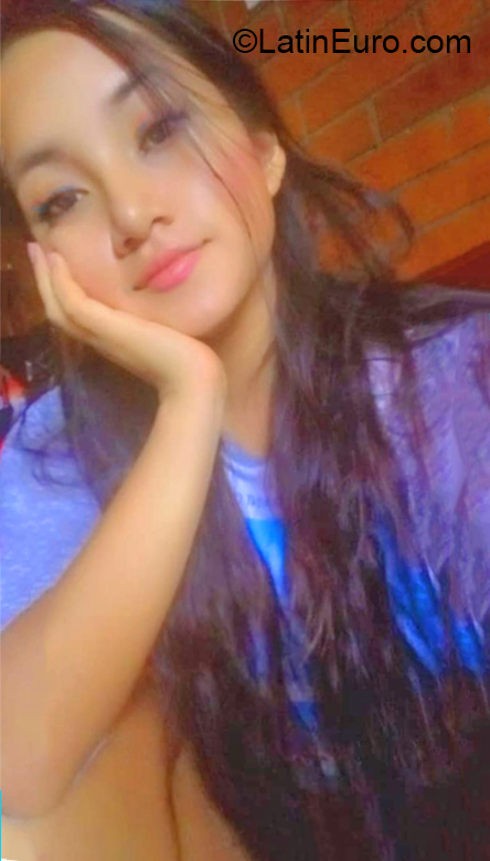Date this charming Ecuador girl Isabela from Puyo EC410