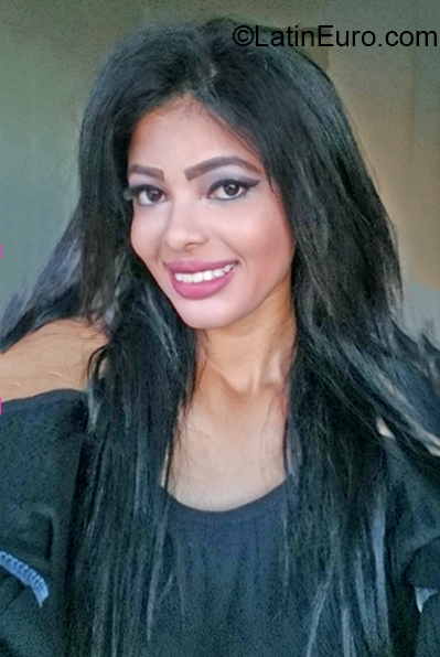 Date this tall Brazil girl Amanda from Fortaleza BR10998