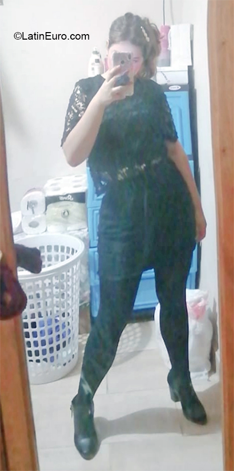 Date this funny Honduras girl Fabiola from San Pedro Sula HN2745