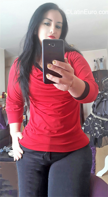 Date this young Chile girl Kati from Santiago DO37076