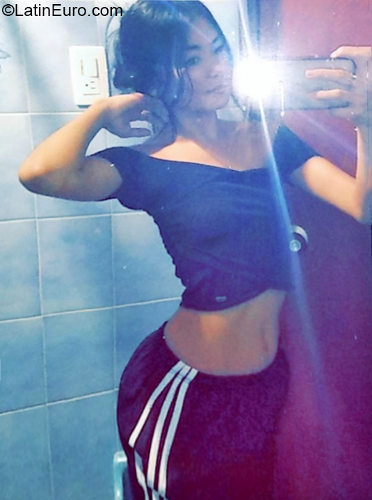 Date this tall Colombia girl Juliana from Pereira CO26580