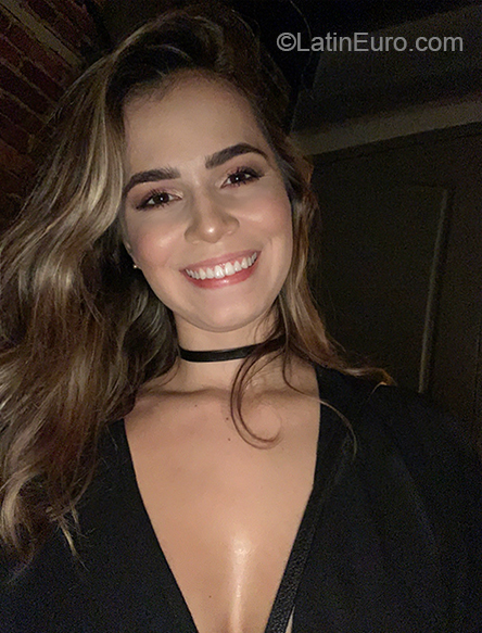 Date this cute United States girl Caterina from Deltona US20622