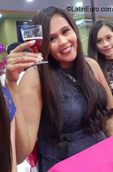 Date this lovely Honduras girl Yaneth from Olancho HN2764
