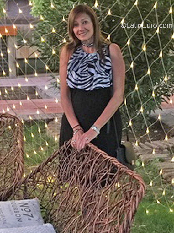 Date this sultry Chile girl Carmen from San Francisco VE3010