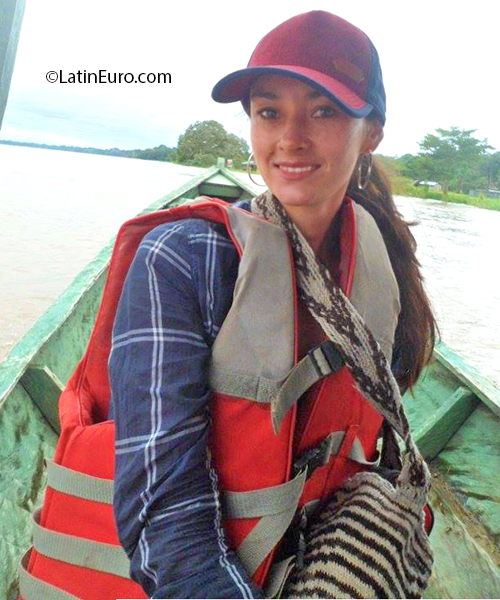 Date this nice looking Colombia girl Arl from Bogota CO28112