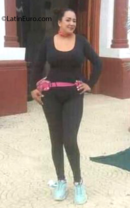 Date this sensual Colombia girl Elena palacio from Medellin CO26904