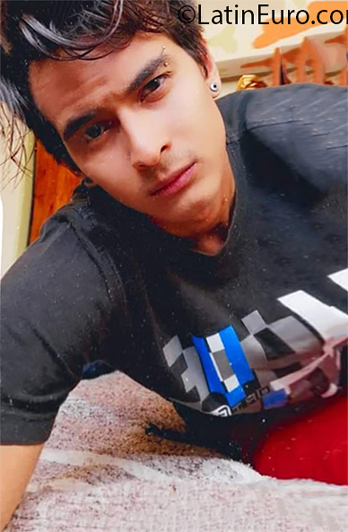 Date this fun Venezuela man Victor from Caracas VE3028