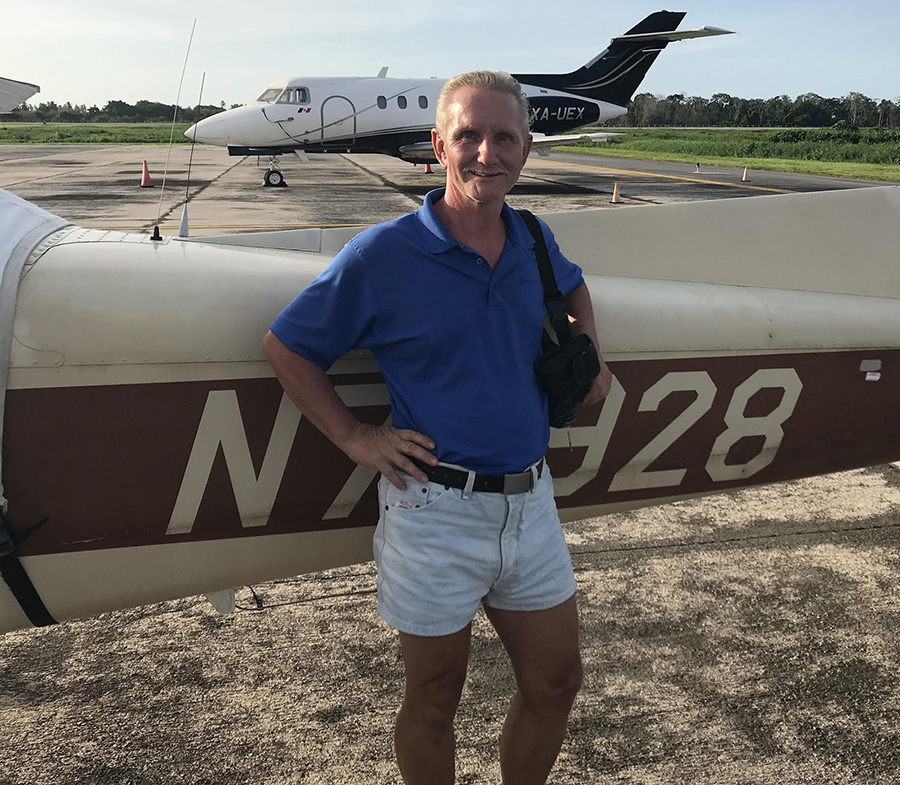 Date this good-looking Dominican Republic man Crismar from Las Terrenas DO37566