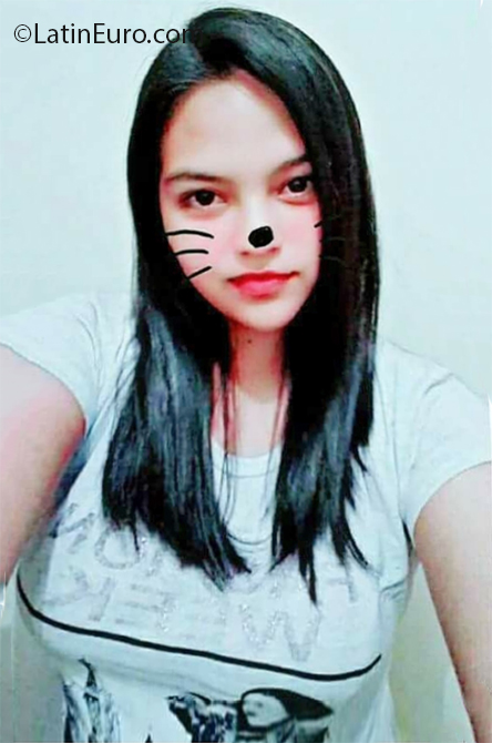 Date this happy Peru girl Angie Murillo from Lima PE1521
