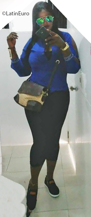 Date this beautiful Dominican Republic girl Violet from Higuey DO37673