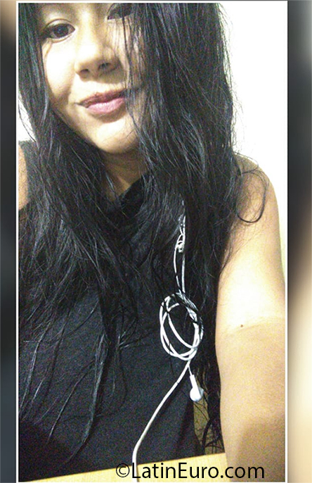 Date this exotic Peru girl Hayana from Lima PE1524