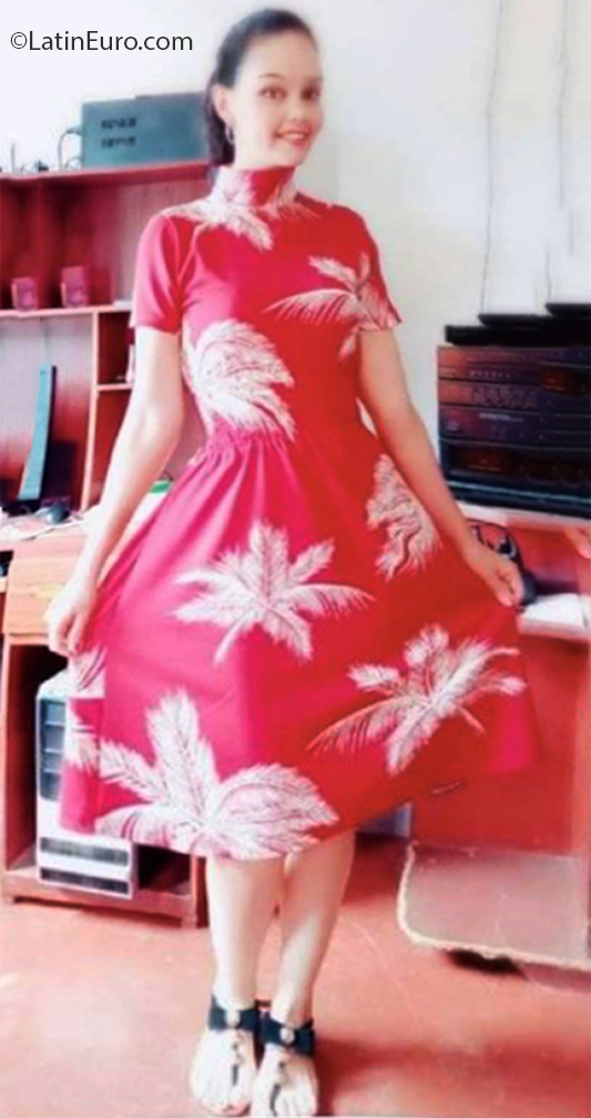 Date this lovely Venezuela girl Lili from Tacrira VE3079